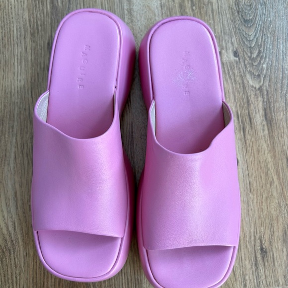 Maguire Vibrant Pink Mules - Picture 5 of 9